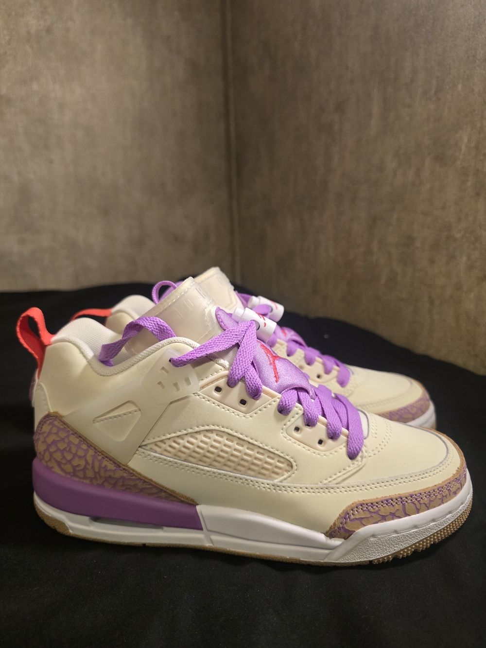 Jordan Spizike Low GS 'Lola Bunny'